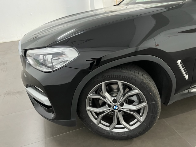 BMW X3 sDrive18d color Negro. Año 2019. 110KW(150CV). Diésel. En concesionario Amiocar S.A. de Coruña