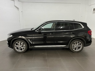 Fotos de BMW X3 sDrive18d color Negro. Año 2019. 110KW(150CV). Diésel. En concesionario Amiocar S.A. de Coruña