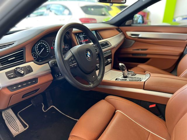 BMW Serie 7 750i xDrive 330 kW (450 CV)