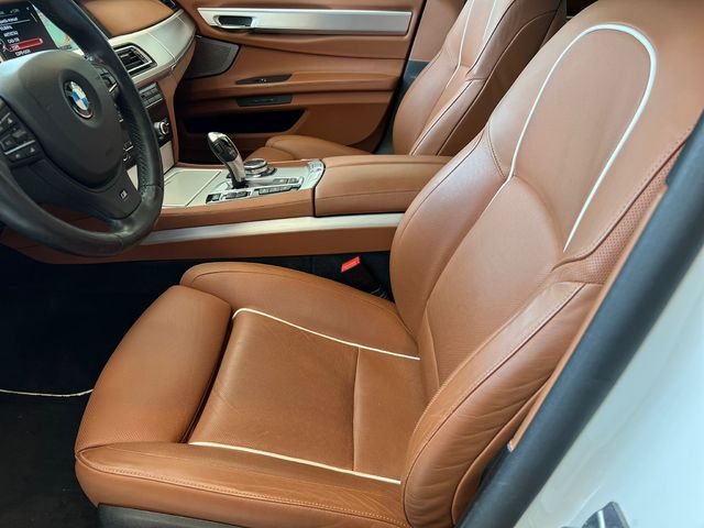 BMW Serie 7 750i xDrive 330 kW (450 CV)