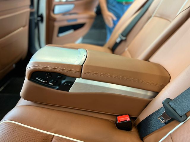 BMW Serie 7 750i xDrive 330 kW (450 CV)