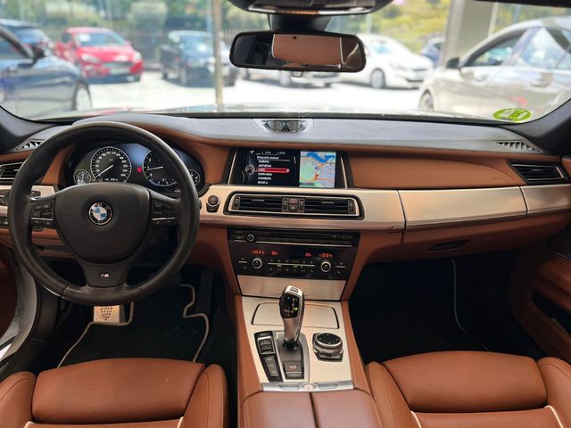 BMW Serie 7 750i xDrive 330 kW (450 CV)