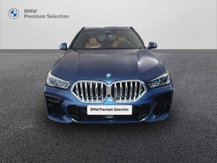 Fotos de BMW X6 xDrive30d color Marrón. Año 2022. 210KW(286CV). Diésel. En concesionario San Pablo Motor | Su Eminencia de Sevilla