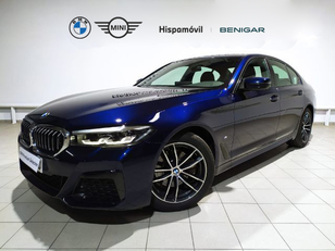 Fotos de BMW Serie 5 520d color Azul. Año 2021. 140KW(190CV). Diésel. En concesionario Hispamovil Elche de Alicante