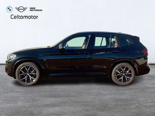 Fotos de BMW X3 xDrive20d color Negro. Año 2023. 140KW(190CV). Diésel. En concesionario Celtamotor Pontevedra de Pontevedra