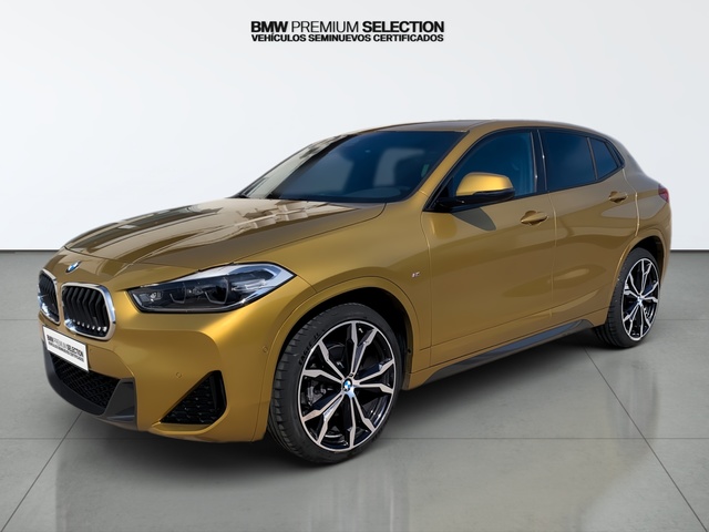 BMW X2 sDrive18d color Oro. Año 2022. 110KW(150CV). Diésel. En concesionario Automotor Premium Viso - Málaga de Málaga