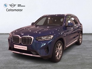Fotos de BMW X3 xDrive30e color Azul. Año 2022. 215KW(292CV). Híbrido Electro/Gasolina. En concesionario Celtamotor Vigo  de Pontevedra