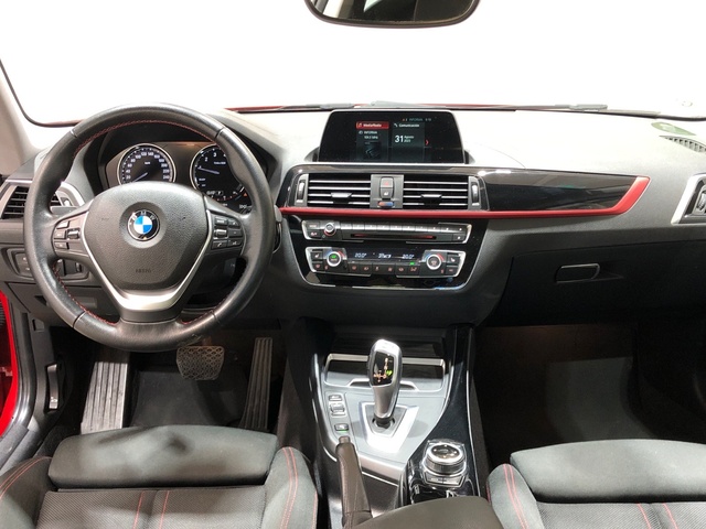 BMW Serie 2 218i Coupe color Rojo. Año 2018. 100KW(136CV). Gasolina. En concesionario Movilnorte Las Rozas de Madrid
