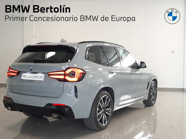 BMW X3 xDrive20d color Gris. Año 2023. 140KW(190CV). Diésel. En concesionario Automoviles Bertolin, S.L. de Valencia