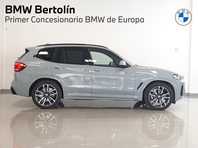 BMW X3 xDrive20d color Gris. Año 2023. 140KW(190CV). Diésel. En concesionario Automoviles Bertolin, S.L. de Valencia