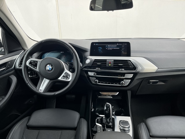 BMW X3 xDrive30e color Gris. Año 2020. 215KW(292CV). Híbrido Electro/Gasolina. En concesionario Novomóvil Oleiros de Coruña