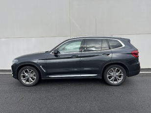 Fotos de BMW X3 xDrive30e color Gris. Año 2020. 215KW(292CV). Híbrido Electro/Gasolina. En concesionario Novomóvil Oleiros de Coruña