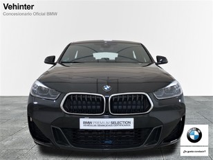 Fotos de BMW X2 sDrive18d color Negro. Año 2022. 110KW(150CV). Diésel. En concesionario Vehinter Alcorcón de Madrid