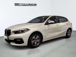 Fotos de BMW Serie 1 118i color Blanco. Año 2020. 103KW(140CV). Gasolina. En concesionario Automotor Premium Marbella - Málaga de Málaga