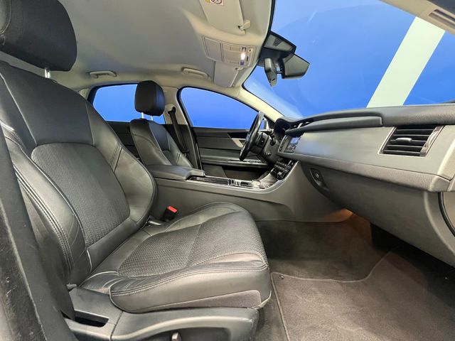 Jaguar XF 2.0 D Prestige Auto 132 kW (180 CV)