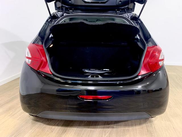 Imagen Peugeot 208