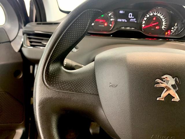 Imagen Peugeot 208