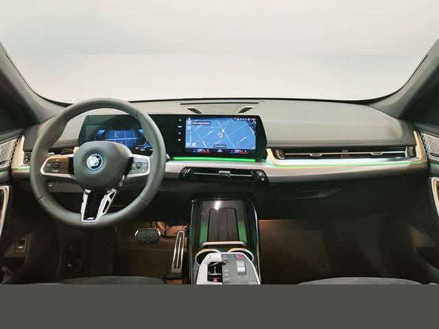 BMW iX1 xDrive30 color Gris. Año 2023. 230KW(313CV). Eléctrico. En concesionario Proa Premium Palma de Baleares