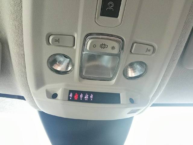 Foto 18 Citroen ë-C4 eléctrico Feel Pack 100 kW (136 CV)