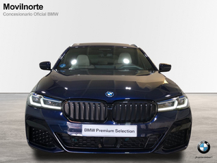 Fotos de BMW Serie 5 530e Touring color Azul. Año 2022. 215KW(292CV). Híbrido Electro/Gasolina. En concesionario Movilnorte Las Rozas de Madrid