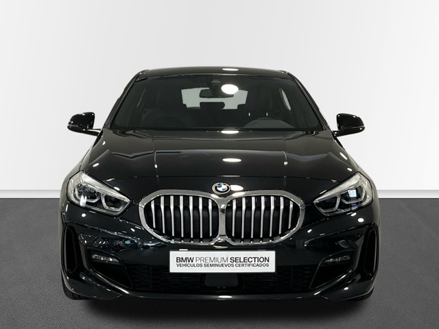 BMW Serie 1 116d color Negro. Año 2023. 85KW(116CV). Diésel. En concesionario Engasa S.A. Pista de silla de Valencia