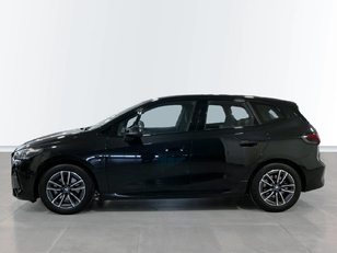 Fotos de BMW Serie 2 218d Active Tourer color Negro. Año 2023. 110KW(150CV). Diésel. En concesionario Engasa S.A. de Valencia