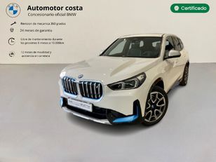 Fotos de BMW iX1 xDrive30 color Blanco. Año 2023. 230KW(313CV). Eléctrico. En concesionario Automotor Costa, S.L.U. de Almería