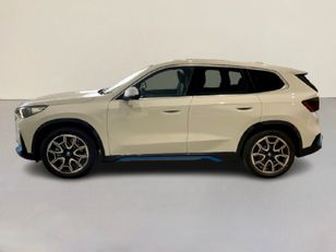 Fotos de BMW iX1 xDrive30 color Blanco. Año 2023. 230KW(313CV). Eléctrico. En concesionario Automotor Costa, S.L.U. de Almería
