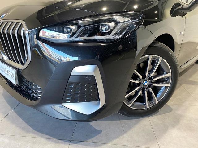 BMW Serie 2 218i Active Tourer color Negro. Año 2022. 100KW(136CV). Gasolina. En concesionario MOTOR MUNICH S.A.U  - Terrassa de Barcelona