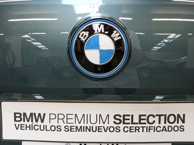 BMW iX xDrive40 color Azul. Año 2022. 240KW(326CV). Eléctrico. En concesionario Autoberón de La Rioja