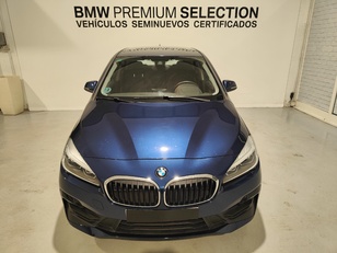 Fotos de BMW Serie 2 216d Active Tourer color Azul. Año 2019. 85KW(116CV). Diésel. En concesionario Lurauto - Gipuzkoa de Guipuzcoa