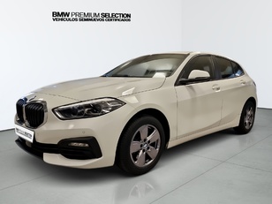 BMW Serie 1 118i color Blanco. Año 2021. 103KW(140CV). Gasolina. 