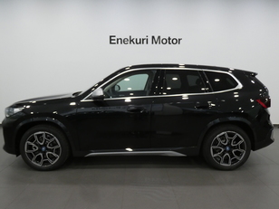 Fotos de BMW iX1 xDrive30 color Negro. Año 2023. 230KW(313CV). Eléctrico. En concesionario Enekuri Motor de Vizcaya