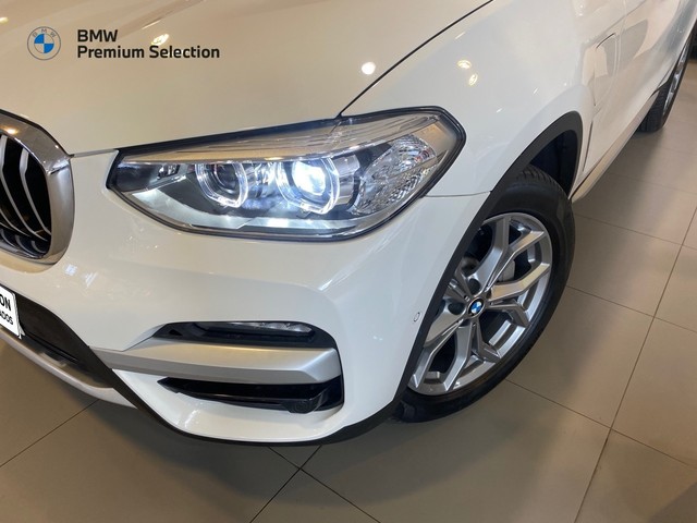 BMW X3 xDrive30e color Blanco. Año 2020. 215KW(292CV). Híbrido Electro/Gasolina. En concesionario Marmotor de Las Palmas