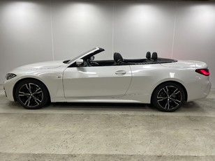 Fotos de BMW Serie 4 420i Cabrio color Blanco. Año 2022. 135KW(184CV). Gasolina. En concesionario Maberauto de Castellón