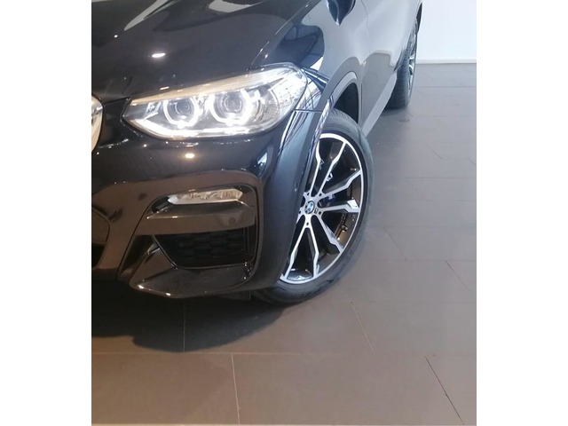 BMW X4 xDrive25d color Negro. Año 2019. 170KW(231CV). Diésel. En concesionario Adler Motor S.L. TOLEDO de Toledo