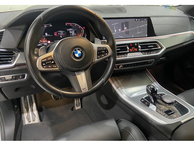 BMW X5 xDrive30d color Blanco. Año 2022. 210KW(286CV). Diésel. En concesionario Automotor Costa, S.L.U. de Almería
