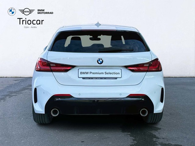 BMW Serie 1 118d color Blanco. Año 2021. 110KW(150CV). Diésel. En concesionario Triocar Gijón (Bmw y Mini) de Asturias