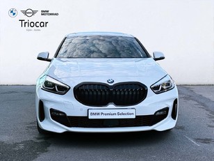 Fotos de BMW Serie 1 118d color Blanco. Año 2021. 110KW(150CV). Diésel. En concesionario Triocar Gijón (Bmw y Mini) de Asturias