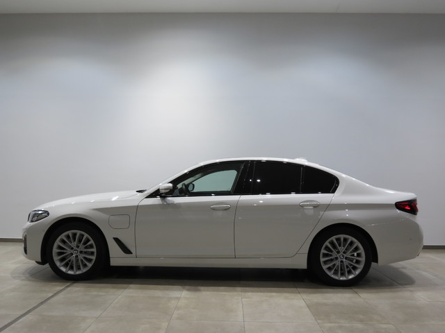 fotoG 2 del BMW Serie 5 530e xDrive 215 kW (292 CV) 292cv Híbrido Electro/Gasolina del 2020 en Alicante