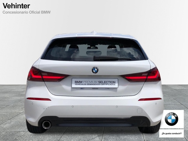 BMW Serie 1 118i color Blanco. Año 2021. 103KW(140CV). Gasolina. En concesionario Vehinter Alcorcón de Madrid