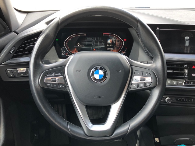 BMW Serie 1 118i color Blanco. Año 2021. 103KW(140CV). Gasolina. En concesionario Vehinter Alcorcón de Madrid