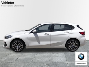 Fotos de BMW Serie 1 118i color Blanco. Año 2021. 103KW(140CV). Gasolina. En concesionario Vehinter Alcorcón de Madrid