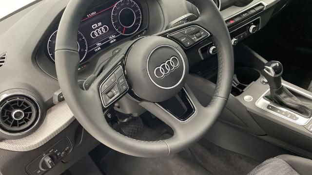 Audi Q2 35 TDI - 13