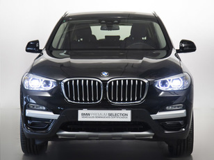 Fotos de BMW X3 xDrive20d color Negro. Año 2019. 140KW(190CV). Diésel. En concesionario Fuenteolid de Valladolid