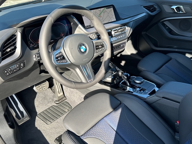 fotoG 13 del BMW Serie 1 118d Business 110 kW (150 CV) 150cv Diésel del 2023 en Asturias