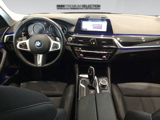 BMW Serie 5 520i color Gris Plata. Año 2020. 135KW(184CV). Gasolina. En concesionario Automotor Premium Viso - Málaga de Málaga