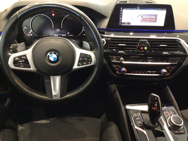 BMW Serie 5 520i color Gris Plata. Año 2020. 135KW(184CV). Gasolina. En concesionario Automotor Premium Viso - Málaga de Málaga