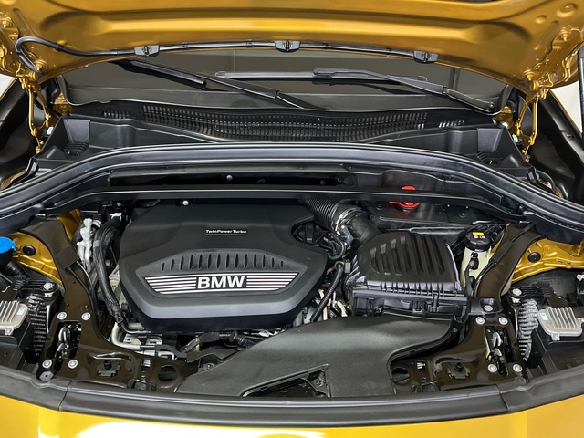 BMW X2 sDrive18d color Oro. Año 2019. 110KW(150CV). Diésel. En concesionario Engasa S.A. Pista de silla de Valencia