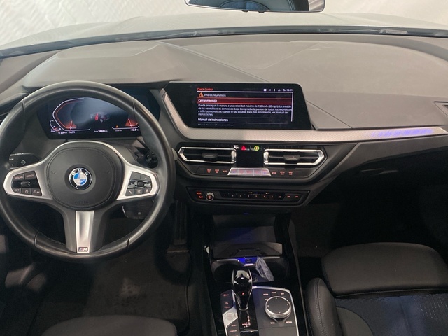 BMW Serie 1 116d color Gris. Año 2022. 85KW(116CV). Diésel. En concesionario Motor Gorbea de Álava